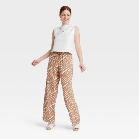 SOLD - Muscle Tank Top - Picture 3 of 3